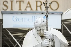 pope cross jesus